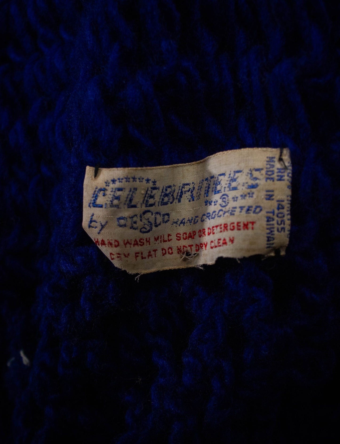 Vintage 60s Celebritees Blue Shawl Medium