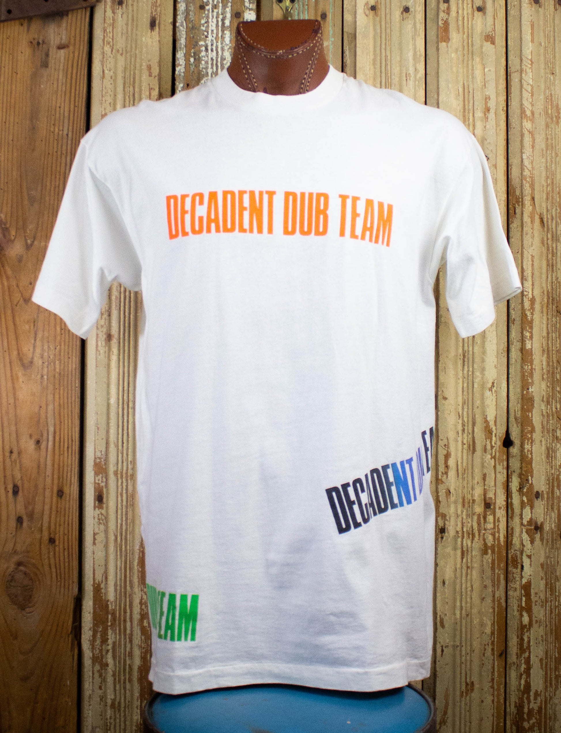 Vintage Decadent Dub Team Concert T Shirt 90s White XL