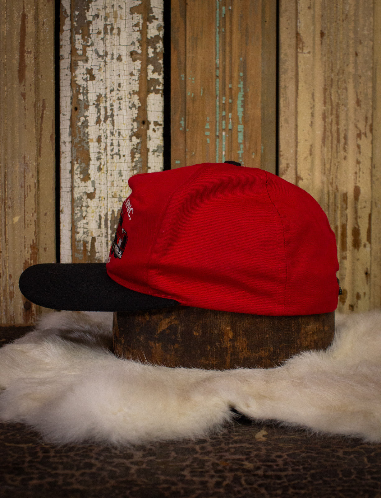 Vintage Flat Ridge Inc. Trucker Hat Red/Black