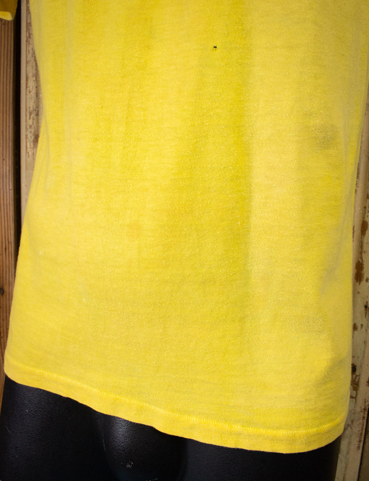 Vintage La Plata Nine Penthouse Graphic T Shirt 70s Yellow Small