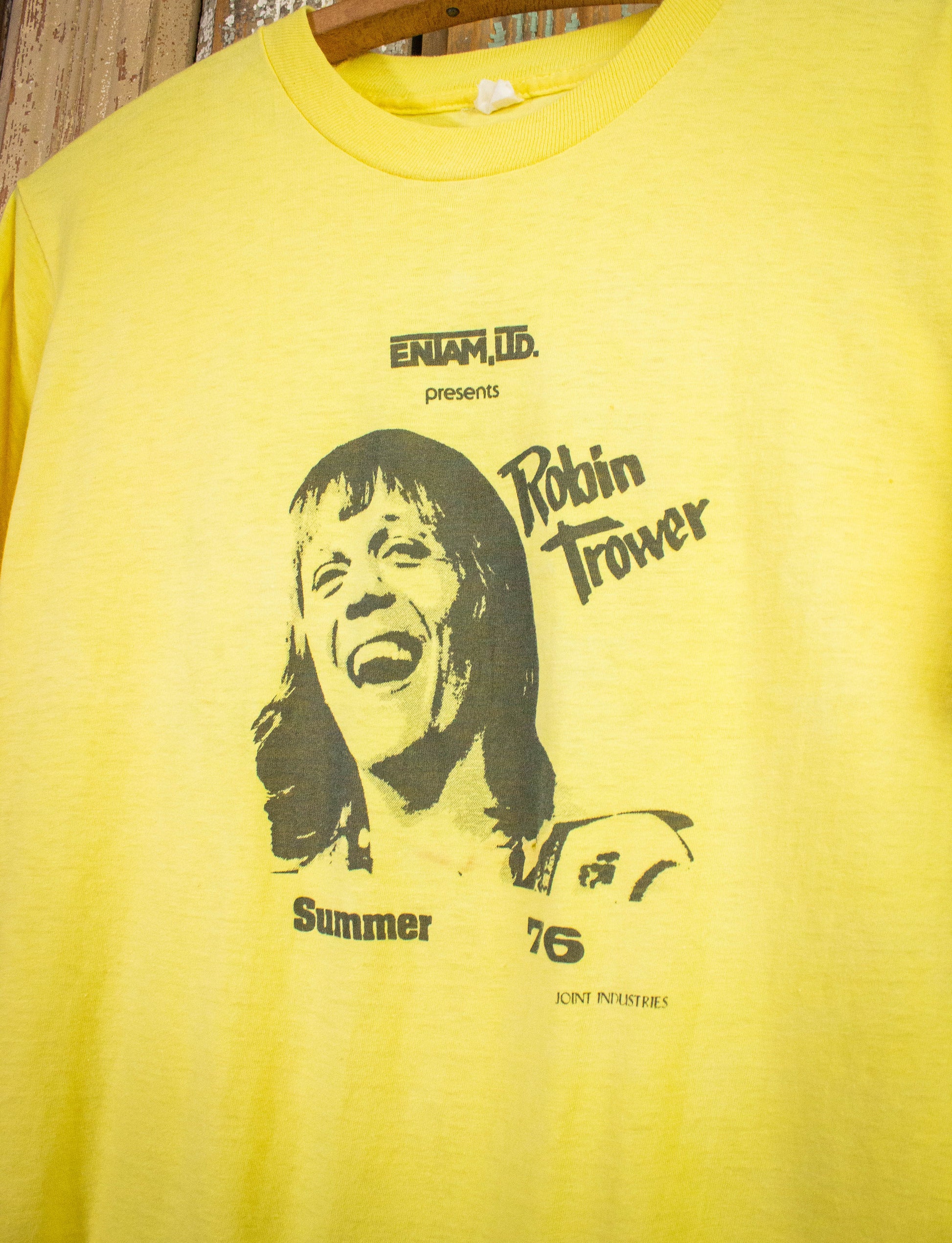 Vintage Robin Trower EnTam Concert T Shirt 1976 Yellow Large