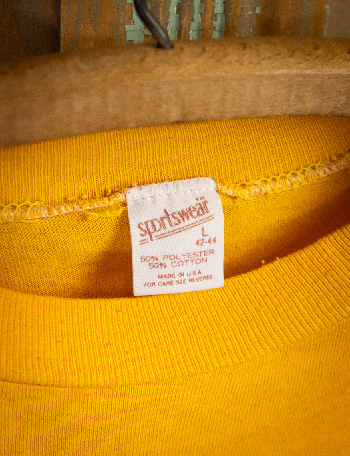 Vintage Yellowstone Souvenir Graphic T Shirt 1982 Yellow Large