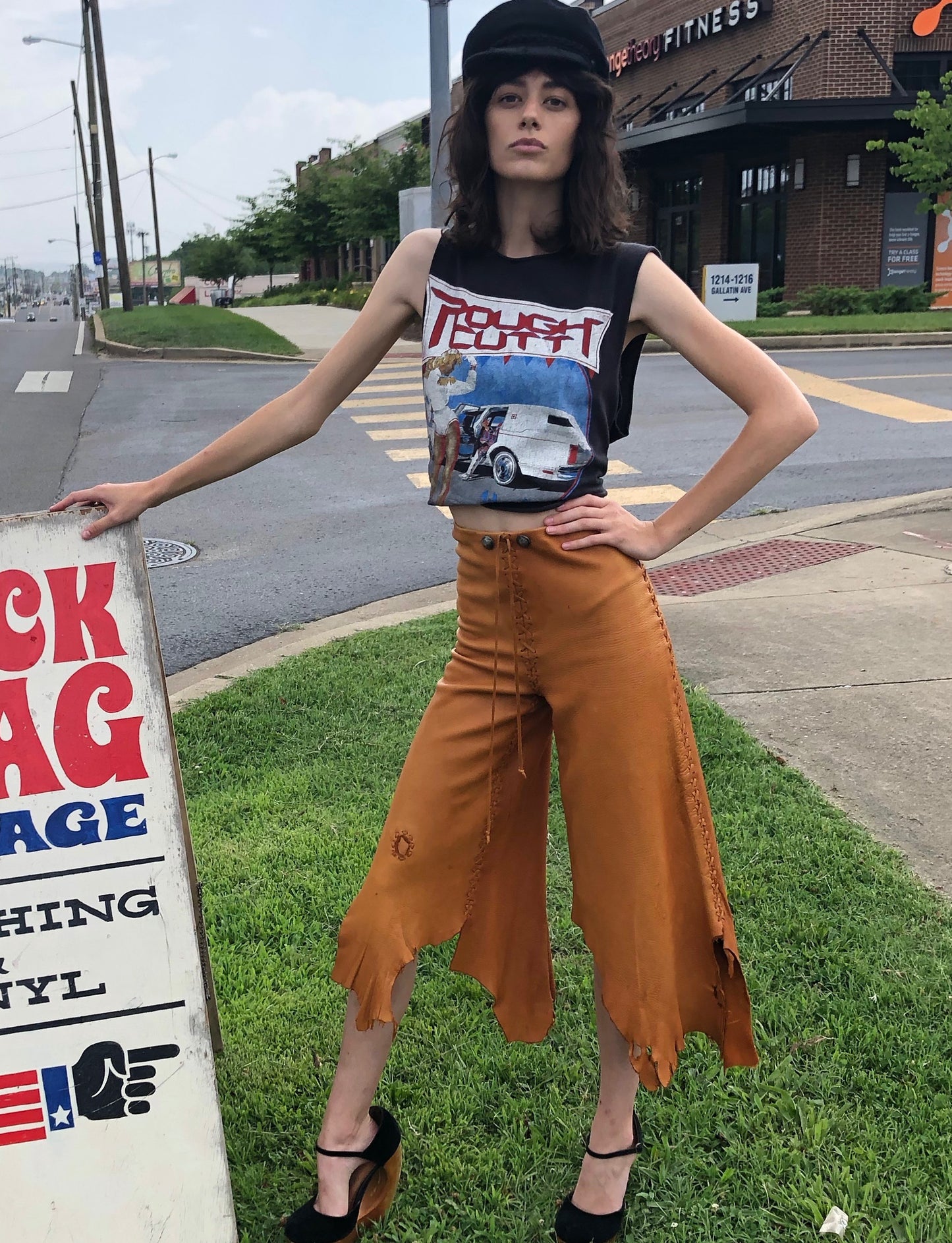 Women's Vintage 70's Leather Gaucho Pants - 22W